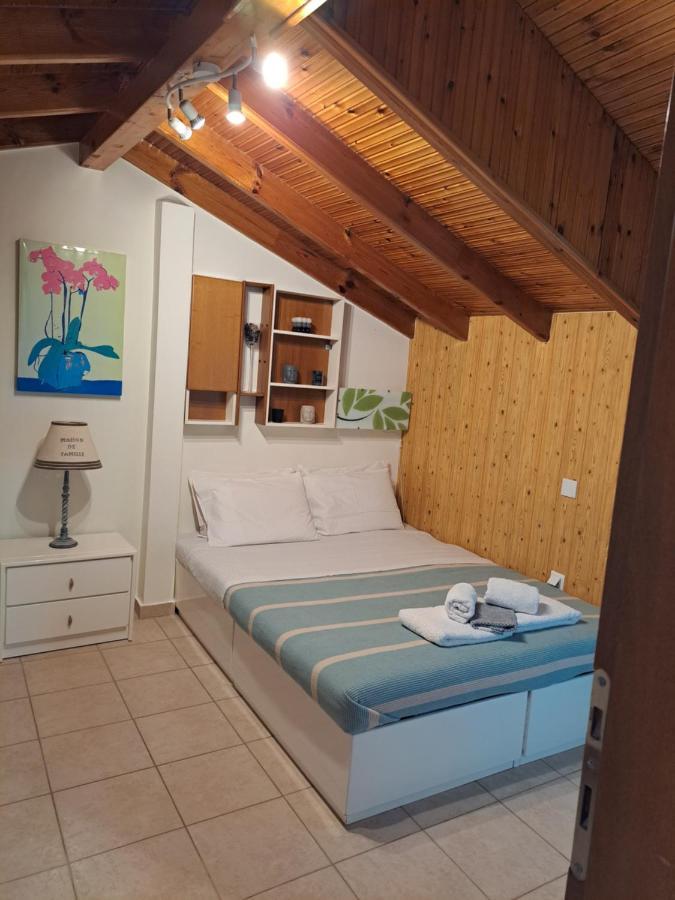 Attic Apartment Nea Moudania Exterior photo